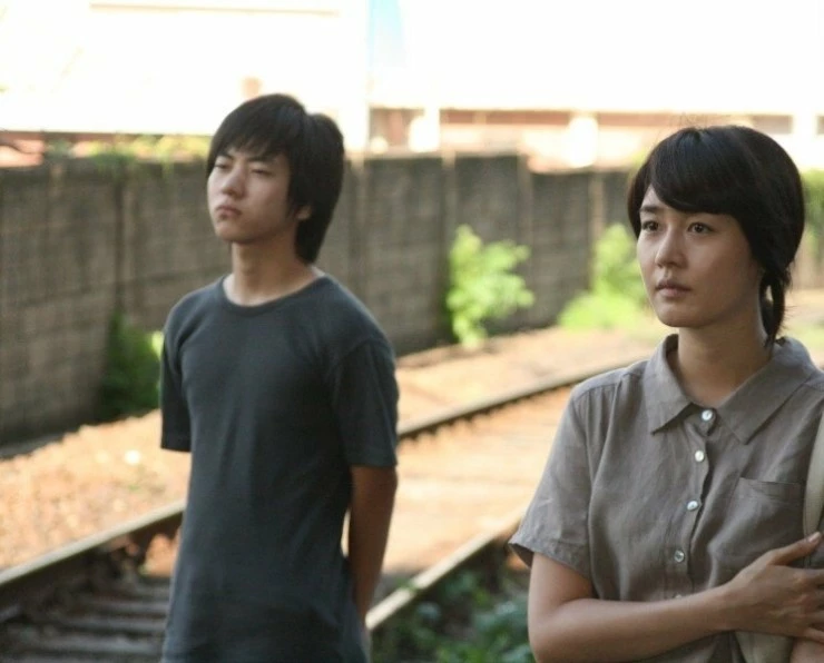 Старшая сестра (2012) скачать торрент бесплатно Старшая сестра (2012) фильм скачать торрент бесплатно