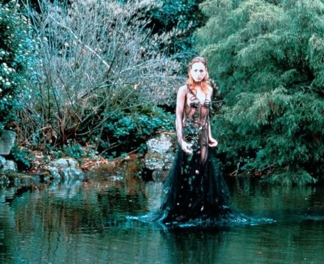 Поворот винта (1992) в хорошем качестве скачать торрент файл Поворот винта (1992) фильм в хорошем качестве скачать торрент файл