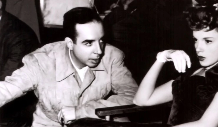 Встреть меня в Сент-Луисе (1944) скачать торрент бесплатно Встреть меня в Сент-Луисе (1944) фильм скачать торрент бесплатно