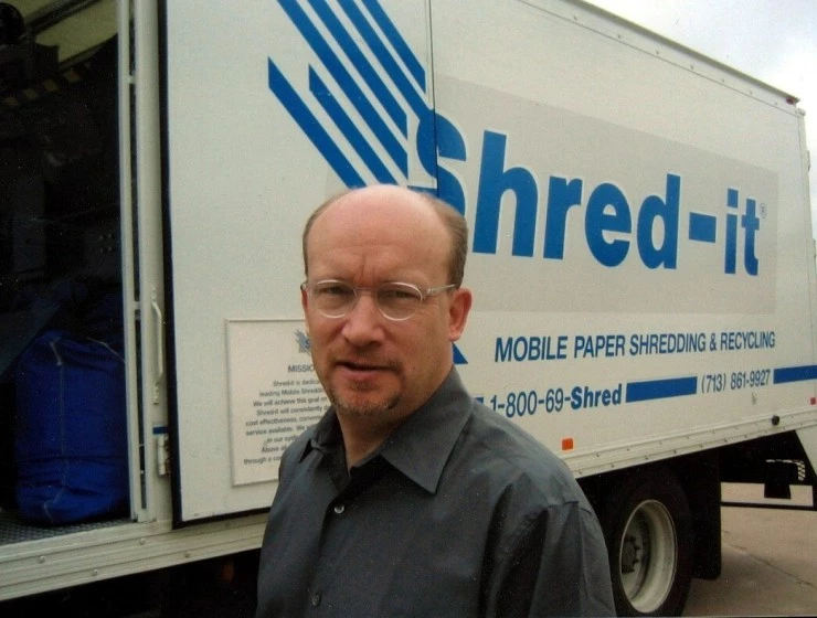 Энрон: Самые смышленые парни в комнате (2005) скачать торрент файл Энрон: Самые смышленые парни в комнате (2005) фильм скачать торрент файл