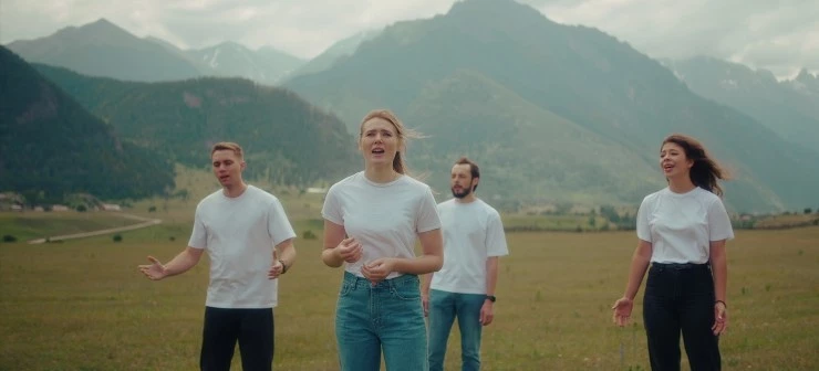 Свет во тьме (2025) скачать торрент бесплатно Свет во тьме (2025) фильм скачать торрент бесплатно