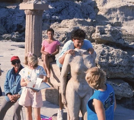 Крепкие тела 2 (1986) скачать торрент бесплатно Крепкие тела 2 (1986) фильм скачать торрент бесплатно