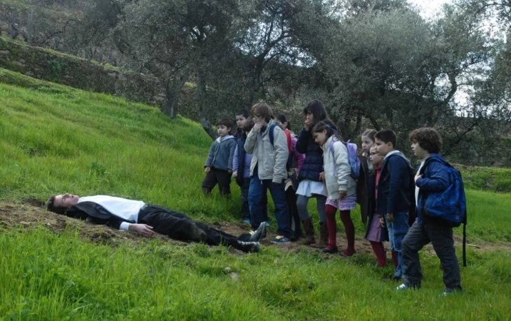 Странный случай Анжелики (2010) в хорошем качестве скачать торрент файл Странный случай Анжелики (2010) фильм в хорошем качестве скачать торрент файл