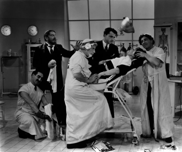 День на скачках (1937) скачать торрент бесплатно День на скачках (1937) фильм скачать торрент бесплатно