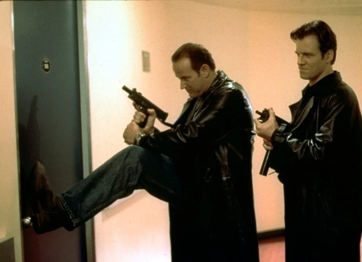 Флагман меняет курс (2002) скачать торрент файл Флагман меняет курс (2002) фильм скачать торрент файл