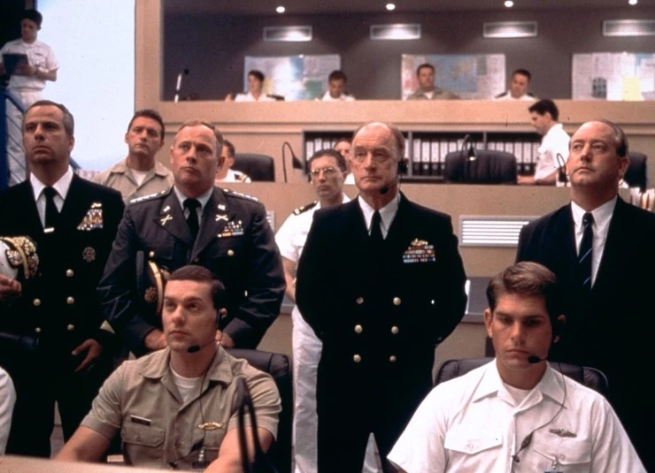 Флагман меняет курс (2002) скачать торрент бесплатно Флагман меняет курс (2002) фильм скачать торрент бесплатно