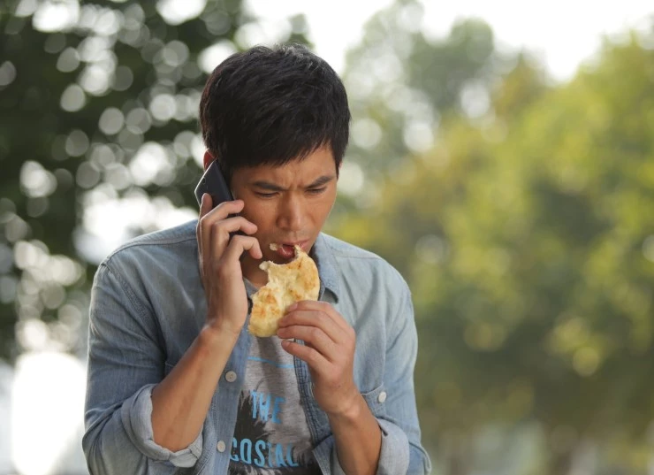 Рискуя жизнью (2018) скачать торрент файл Рискуя жизнью (2018) фильм скачать торрент файл