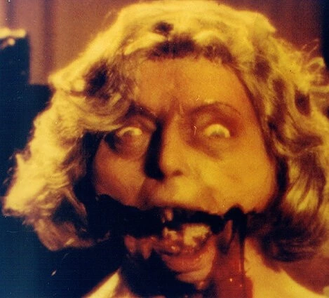 Бешеные бабушки (1988) скачать торрент бесплатно Бешеные бабушки (1988) фильм скачать торрент бесплатно