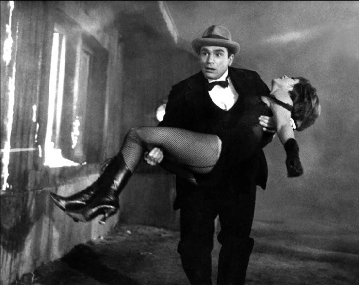 Вампир из Дюссельдорфа (1965) скачать торрент файл Вампир из Дюссельдорфа (1965) фильм скачать торрент файл