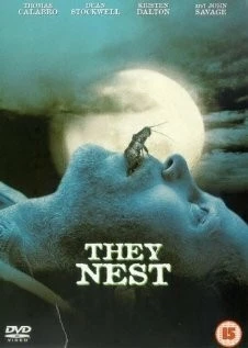 Нашествие тараканов / They Nest (2000) фильм скачать через торрет бесплатно в хорошем качестве