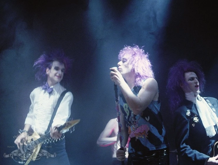 Ярость в клетке (1990) скачать торрент бесплатно Ярость в клетке (1990) фильм скачать торрент бесплатно