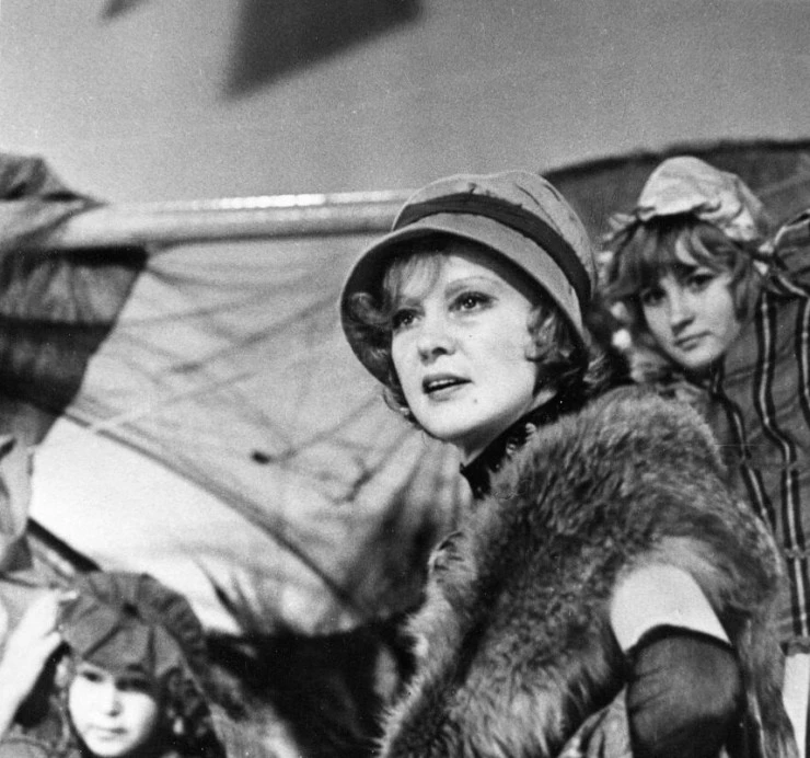 Волшебный фонарь (1976) скачать торрент файл Волшебный фонарь (1976) фильм скачать торрент файл