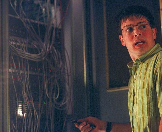 Сотворить монстра (2001) скачать торрент файл Сотворить монстра (2001) фильм скачать торрент файл