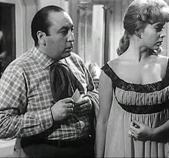 Тото в Мадриде (1959) скачать торрент бесплатно Тото в Мадриде (1959) фильм скачать торрент бесплатно