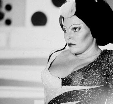 Запретная зона (1980) скачать торрент бесплатно Запретная зона (1980) фильм скачать торрент бесплатно