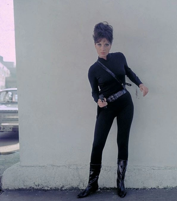 Модести Блэйз (1966) скачать торрент бесплатно Модести Блэйз (1966) фильм скачать торрент бесплатно