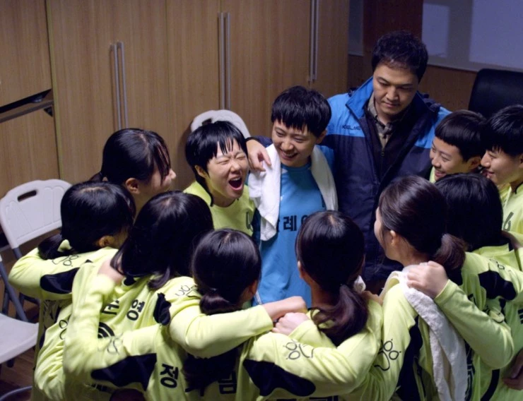 Пробивные девчонки (2020) скачать торрент бесплатно Пробивные девчонки (2020) фильм скачать торрент бесплатно