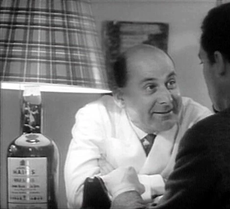 Затухающий огонек (1963) скачать торрент бесплатно Затухающий огонек (1963) фильм скачать торрент бесплатно