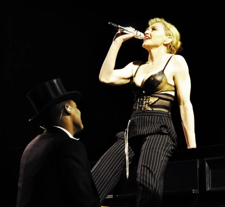 Мадонна: MDNA тур (2013) в хорошем качестве скачать торрент файл Мадонна: MDNA тур (2013) фильм в хорошем качестве скачать торрент файл