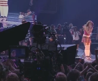 Концертный тур Ханны Монтаны и Майли Сайрус «Две жизни» (2008) скачать торрент файл Концертный тур Ханны Монтаны и Майли Сайрус «Две жизни» (2008) фильм скачать торрент файл