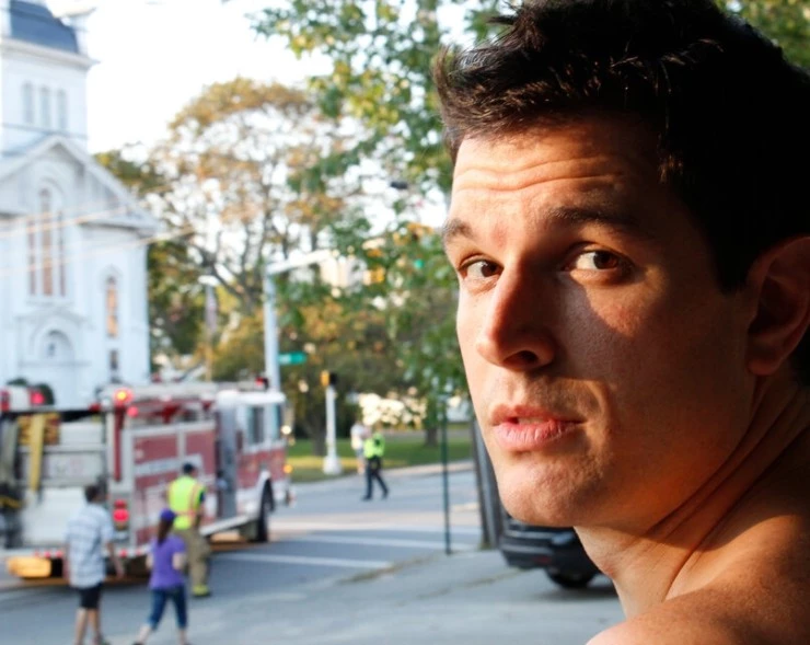 Обветшалый (2013) скачать торрент бесплатно Обветшалый (2013) фильм скачать торрент бесплатно