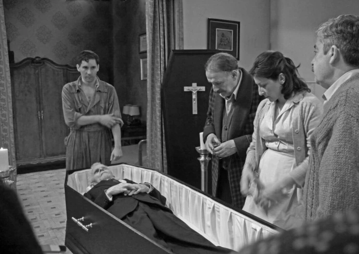 Мертвых не трогай, детка (2011) скачать торрент файл Мертвых не трогай, детка (2011) фильм скачать торрент файл