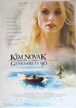 Ким Новак никогда не купалась в Генисаретском озере / Kim Novak badade aldrig i Genesarets sjö (2005) фильм скачать через торрет бесплатно в хорошем качестве