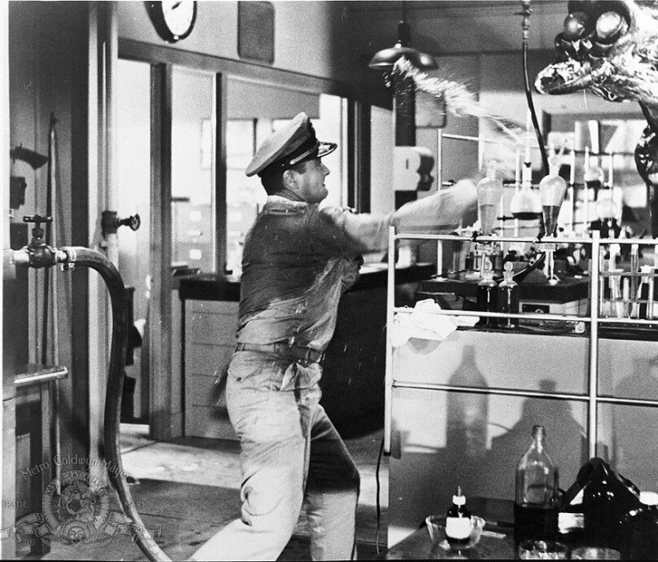 Монстр, который бросил вызов миру (1957) скачать торрент файл Монстр, который бросил вызов миру (1957) фильм скачать торрент файл