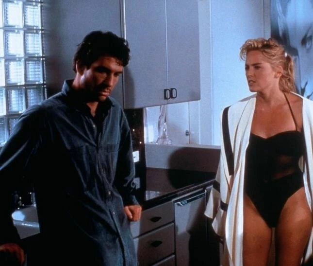 Там, где покоится зло (1991) скачать торрент бесплатно Там, где покоится зло (1991) фильм скачать торрент бесплатно