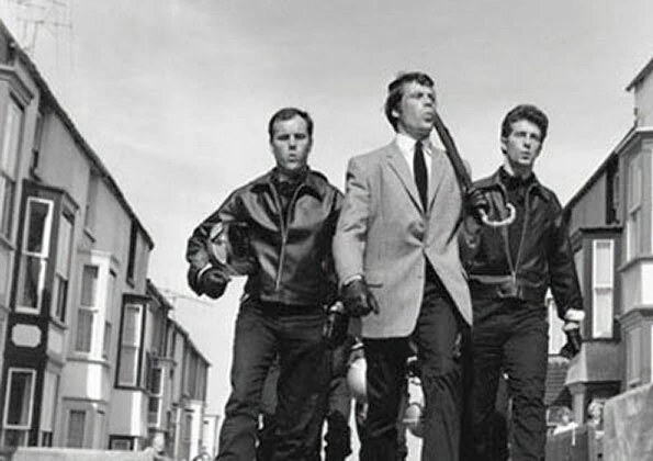 Проклятые (1962) скачать торрент бесплатно Проклятые (1962) фильм скачать торрент бесплатно