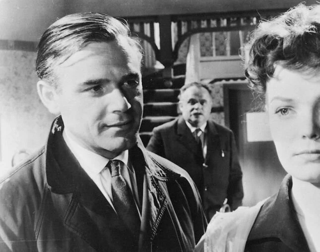 Лягушка в маске (1959) скачать торрент файл Лягушка в маске (1959) фильм скачать торрент файл