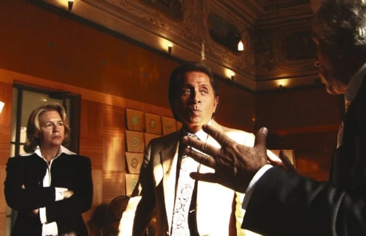 Валентино: Последний император (2008) скачать торрент бесплатно Валентино: Последний император (2008) фильм скачать торрент бесплатно