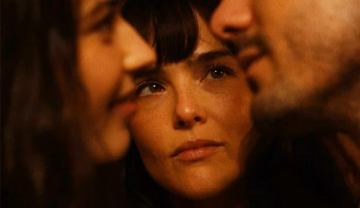 Третья лишняя (2025) скачать торрент файл Третья лишняя (2025) фильм скачать торрент файл