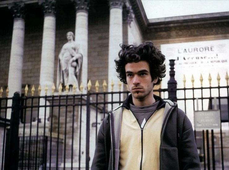 Меня принес аист (1999) скачать торрент бесплатно Меня принес аист (1999) фильм скачать торрент бесплатно