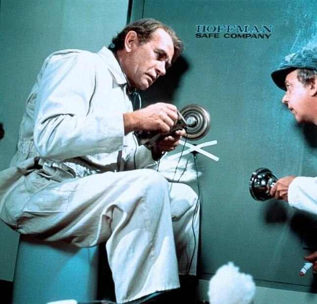 Пасхальные каникулы (1976) скачать торрент бесплатно Пасхальные каникулы (1976) фильм скачать торрент бесплатно