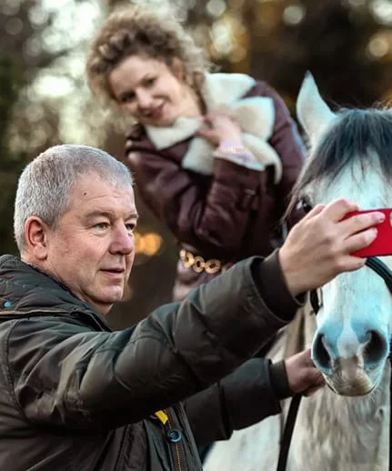 Фейерверки днём (2025) фильм скачать через торрет бесплатно в хорошем качестве