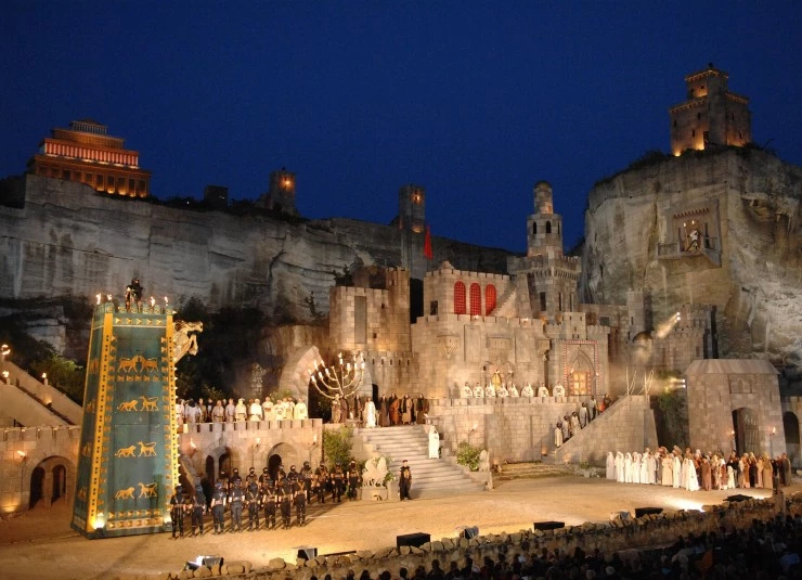 Оперный фестиваль в Санкт-Маргаретен: Набукко (2025) скачать торрент бесплатно Оперный фестиваль в Санкт-Маргаретен: Набукко (2025) фильм скачать торрент бесплатно