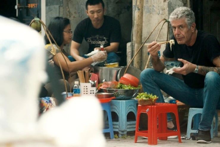 Бегун: Фильм об Энтони Бурдене (2021) скачать торрент файл Бегун: Фильм об Энтони Бурдене (2021) фильм скачать торрент файл