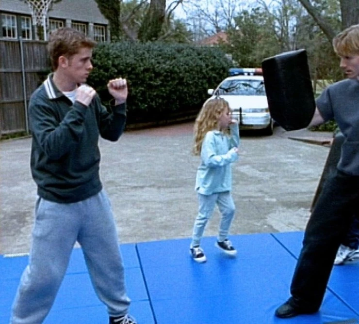 Сыновья грома (1999) 1 сезон 1-4,5,6 серия в хорошем качестве скачать торрент файл Сыновья грома (1999) фильм 1-4,5,6 серию 1 сезона в хорошем качестве скачать торрент файл