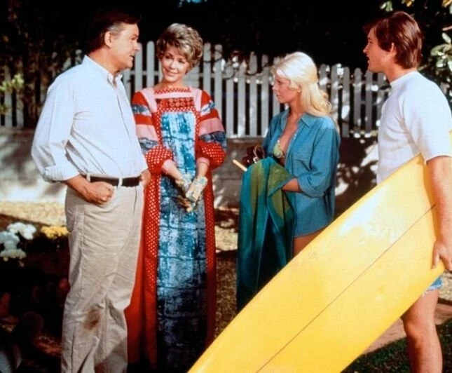 Суперпапа (1973) скачать торрент бесплатно Суперпапа (1973) фильм скачать торрент бесплатно