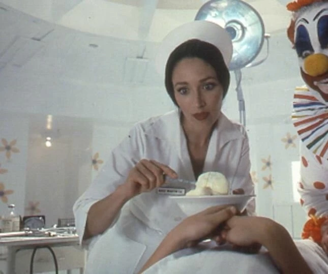 Мороженщик (1995) скачать торрент бесплатно Мороженщик (1995) фильм скачать торрент бесплатно