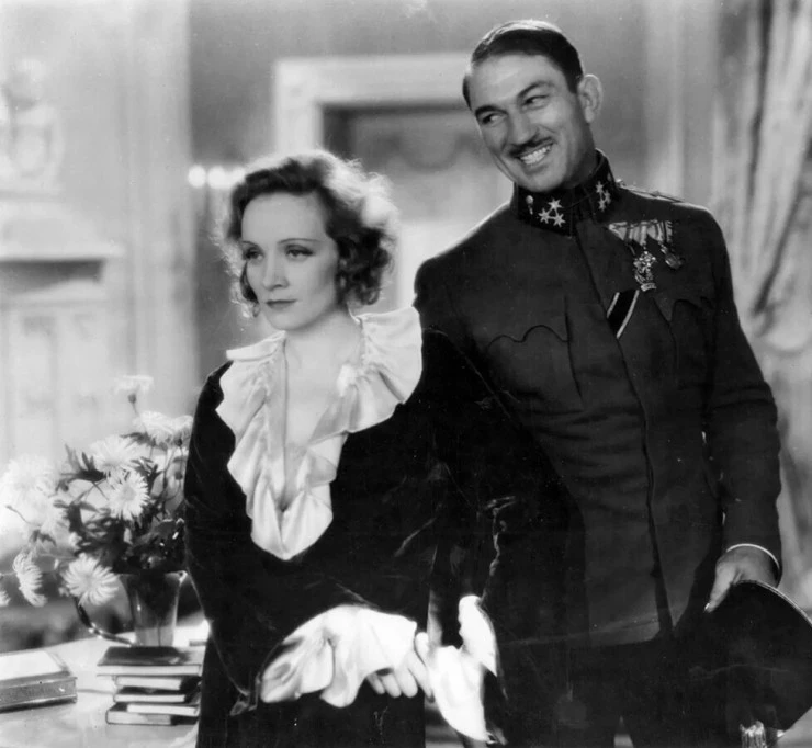 Обесчещенная, или Агент X-27 (1931) скачать торрент бесплатно Обесчещенная, или Агент X-27 (1931) фильм скачать торрент бесплатно