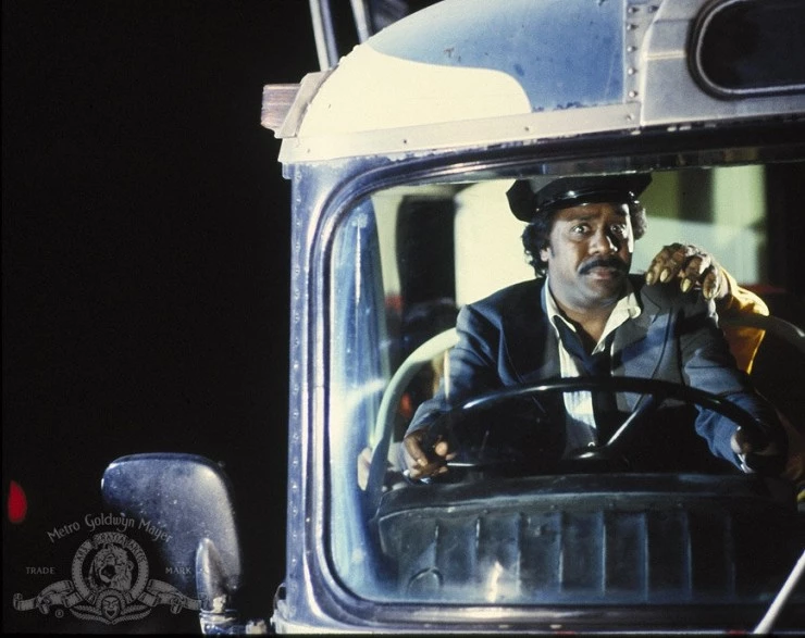 Восход полной луны (1981) скачать торрент бесплатно Восход полной луны (1981) фильм скачать торрент бесплатно