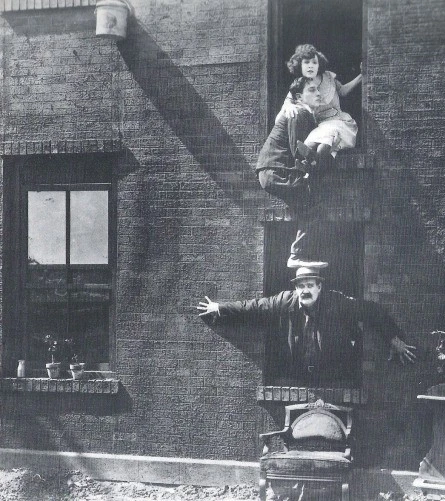 Соседи (1920) скачать торрент бесплатно Соседи (1920) фильм скачать торрент бесплатно