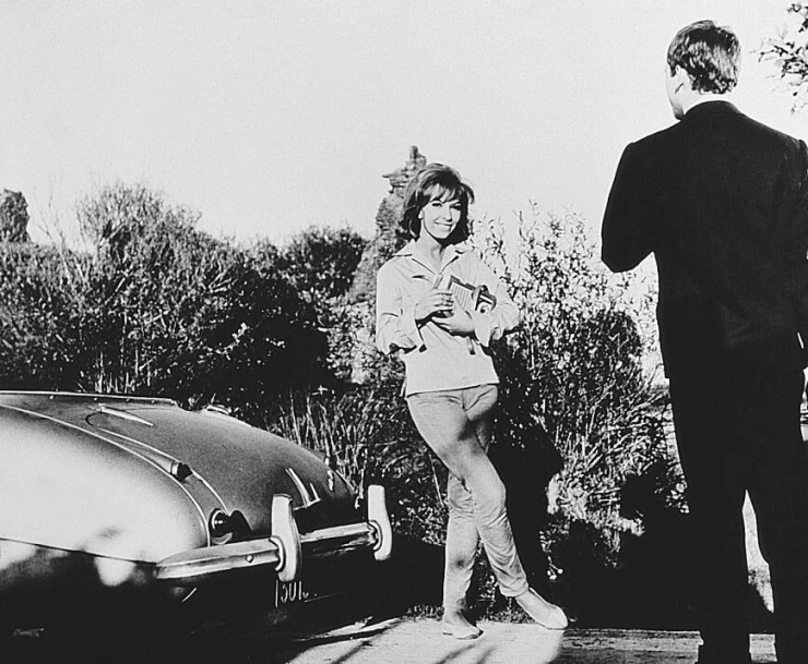 Весь свет на убийцу (1961) в хорошем качестве скачать торрент файл Весь свет на убийцу (1961) фильм в хорошем качестве скачать торрент файл