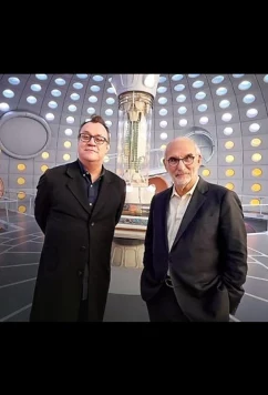 Постер: Расселл Ти Дейвис: Доктор и Я / Russell T Davies: The Doctor and Me (2023)